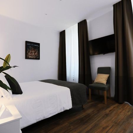 Hotel Tergeste Триест Экстерьер фото